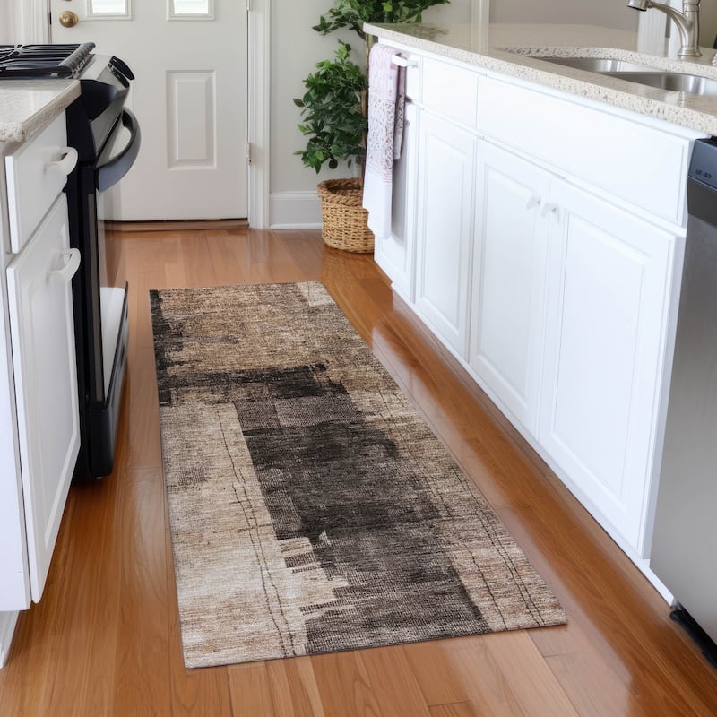 Machine Washable Indoor/ Outdoor Abstract Contemporary Chantille Rug - Brown - 2'3" x 7'6"