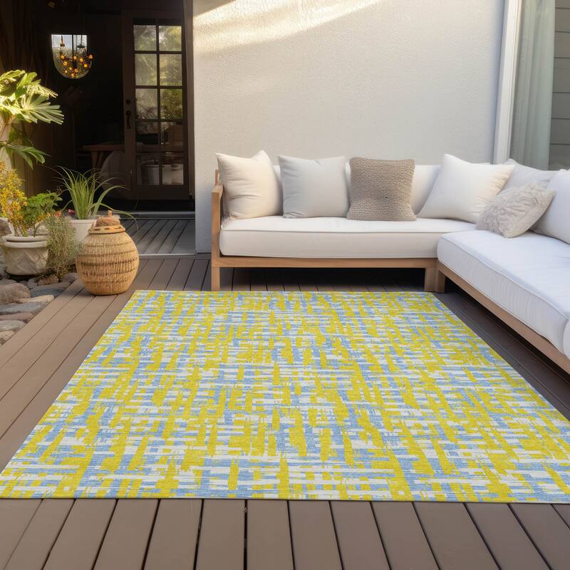 Machine Washable Indoor/ Outdoor Modern Crosshatch Chantille Rug