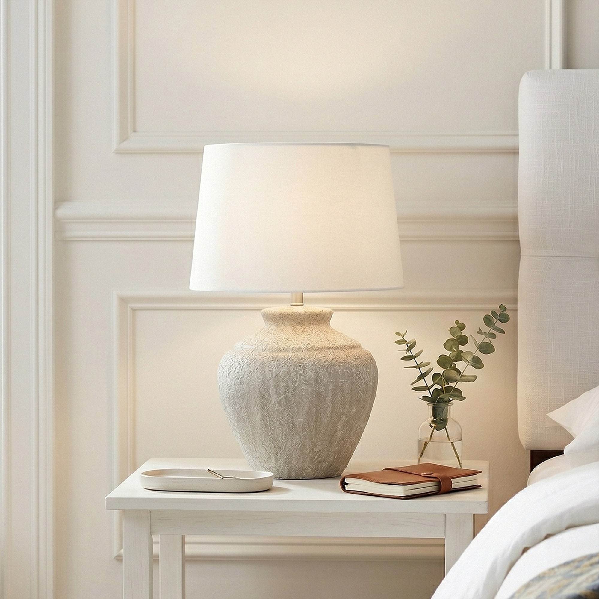 Acroma 25" Ceramic Table Lamp with Linen Shade - 1-light