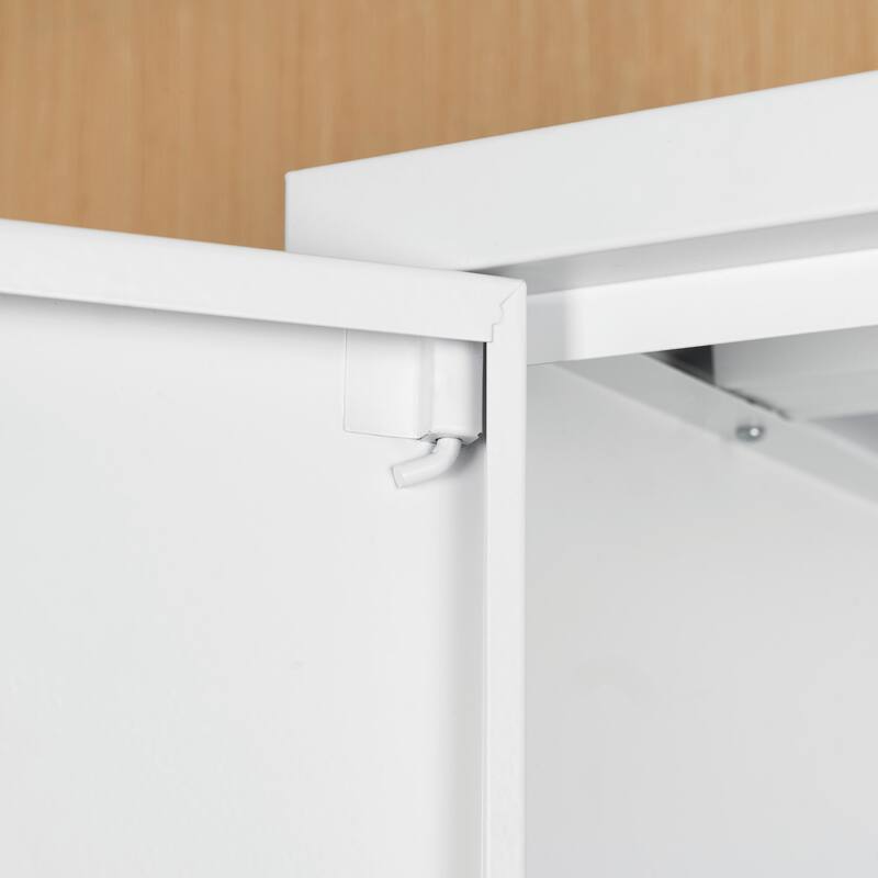 Steel Lockable Garage Storage Cabinet with 2 Doors and 2 Adjustable Shelves