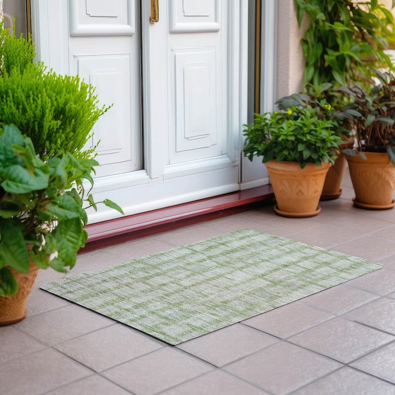 Machine Washable Indoor/ Outdoor Chantille Contemporary Rug - Aloe - 1'8" x 2'6"