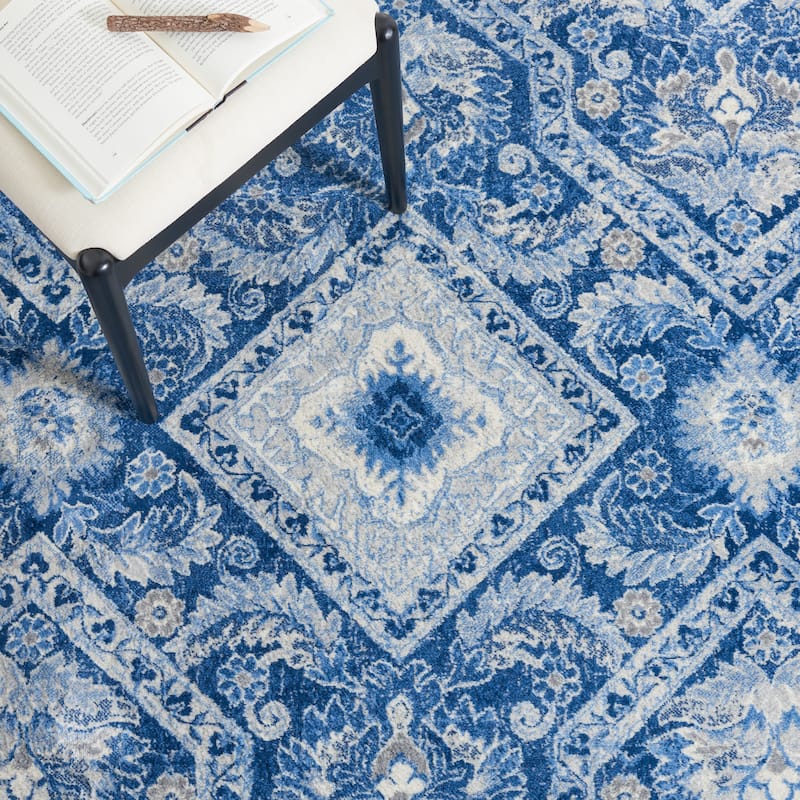 SAFAVIEH Brentwood Blagoyka Traditional Rug