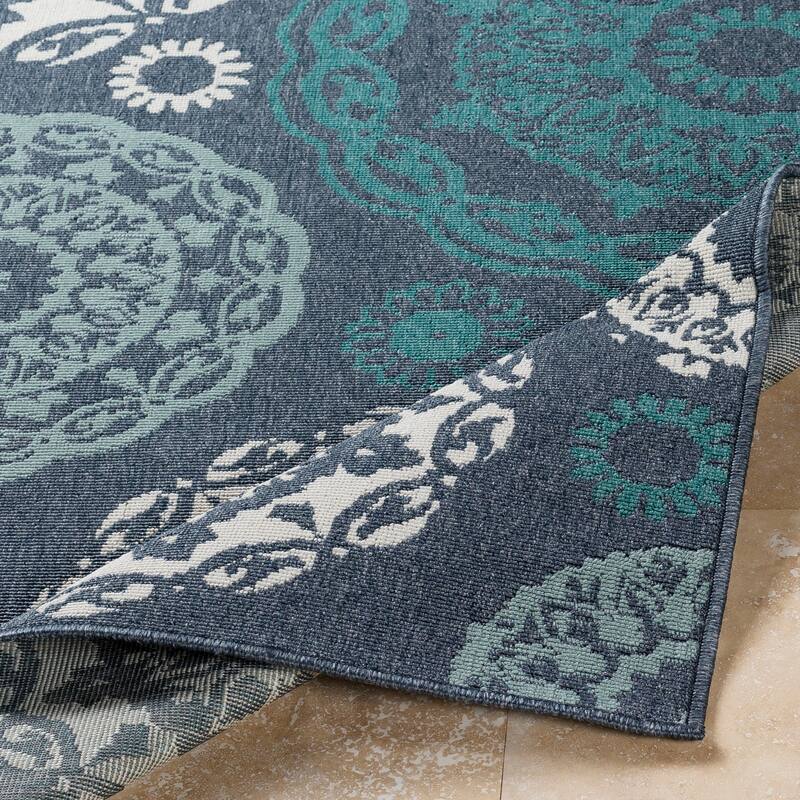 Arrigo Transitional Indoor/ Outdoor Runner - 2'3" x 7'9" Runner