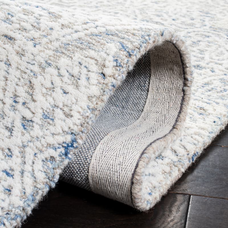 SAFAVIEH Handmade Metro Lorenzina French Country Wool Rug