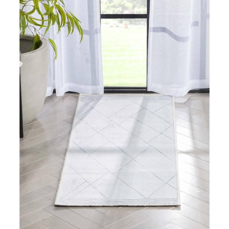 Well Woven Apollo Bryn Moroccan Machine Washable Area Rug