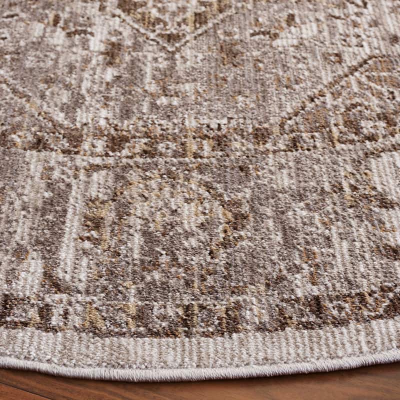 SAFAVIEH Hazel Liridona Traditional Oriental Rug