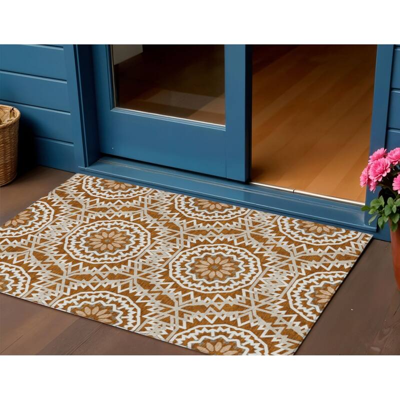 HomeRoots Floral Medallion Transitional Rectangle Outdoor Rug - 3' x 5'