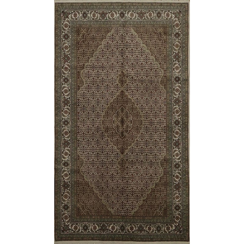 Hand Knotted Oriental 100% Wool Carpet Traditional Floral Beige & Ivories Bidjar Area Rug - 9' 5'' X 5' 9''