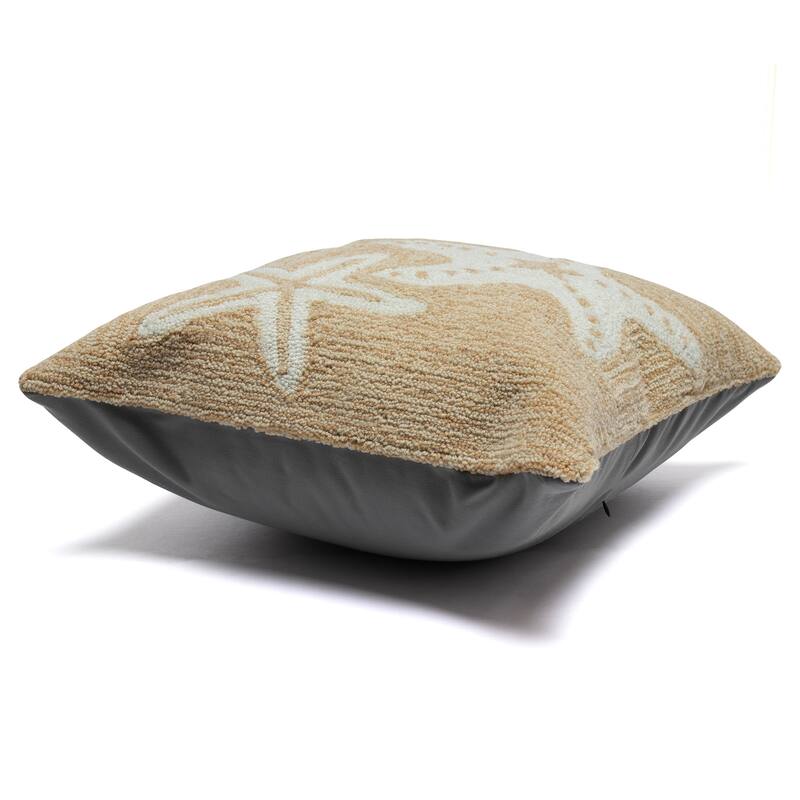 Liora Manne Frontporch Starfish Indoor/Outdoor Pillow Neutral 18" Square