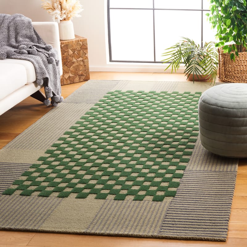 SAFAVIEH Handmade Genre Kiek Checkered Wool Rug - 5' x 8' - Grey/Green