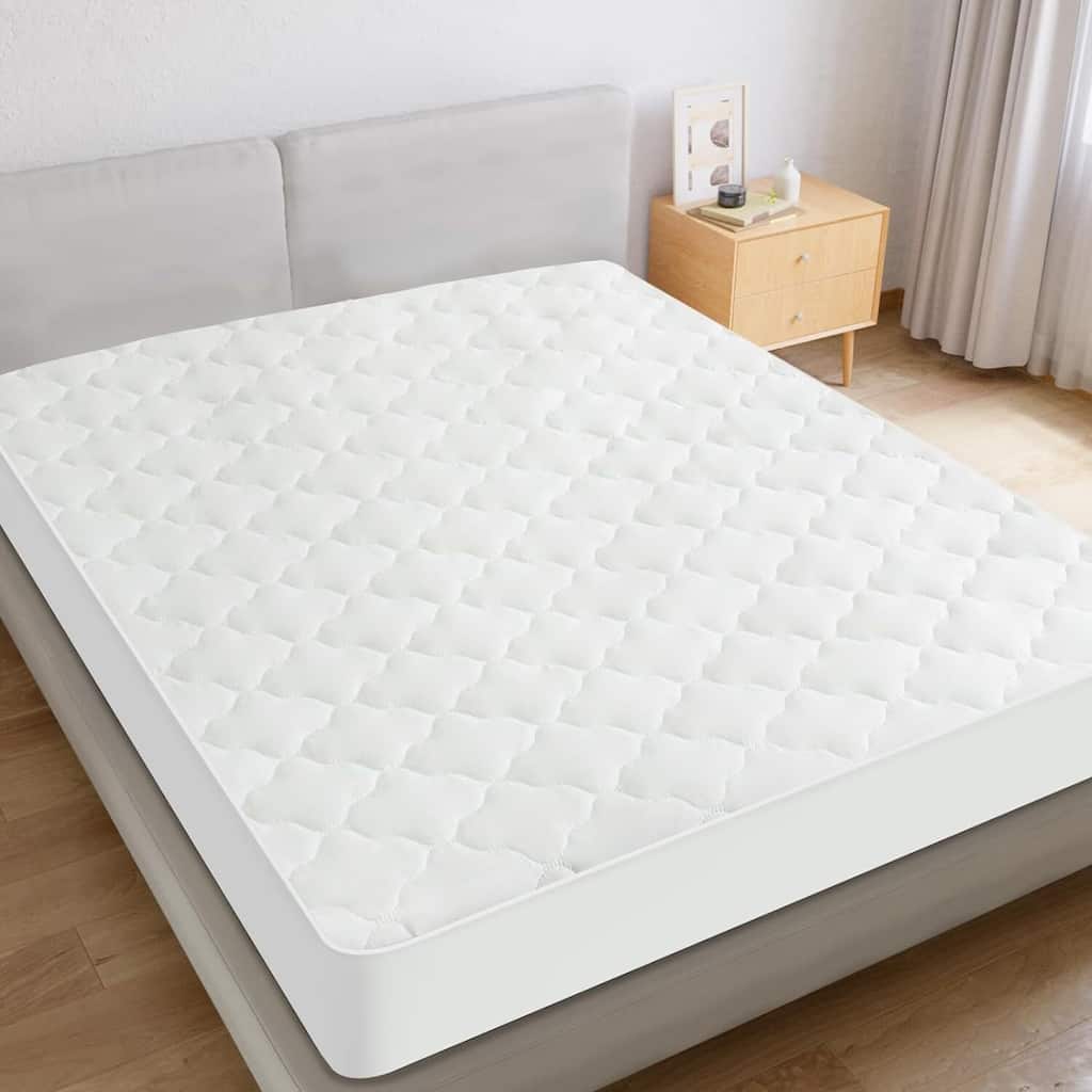 Diamond-shaped Patterns Waterproof Mattress Pad