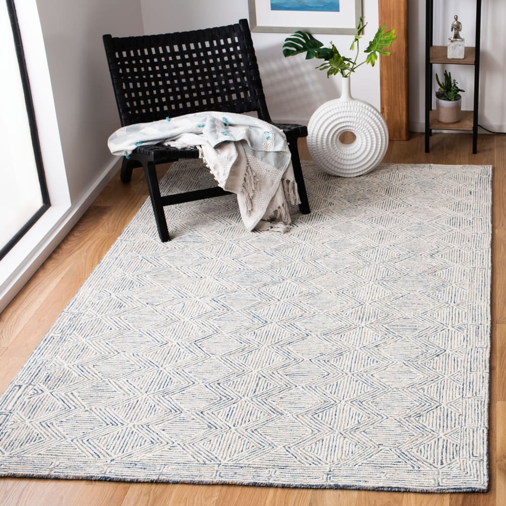 SAFAVIEH Handmade Micro-Loop Azra Transitional Wool Rug