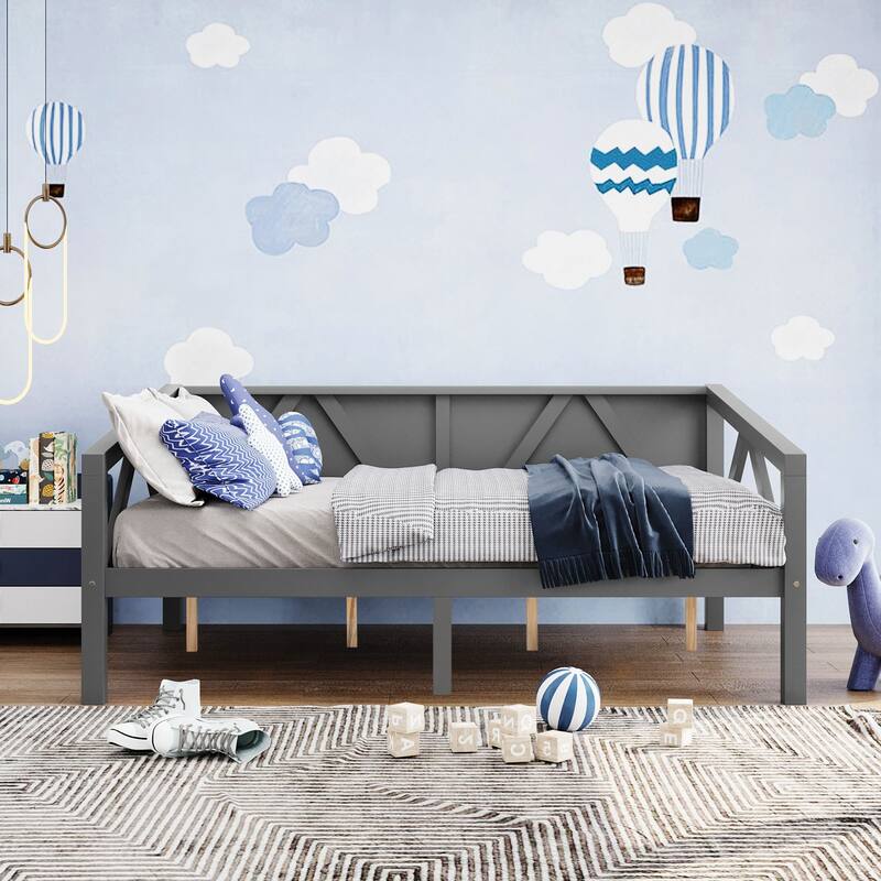 Twin/Full Size Daybed with Solid Wood Frame and Storage - Versatile Sofa and Bed for Small Spaces