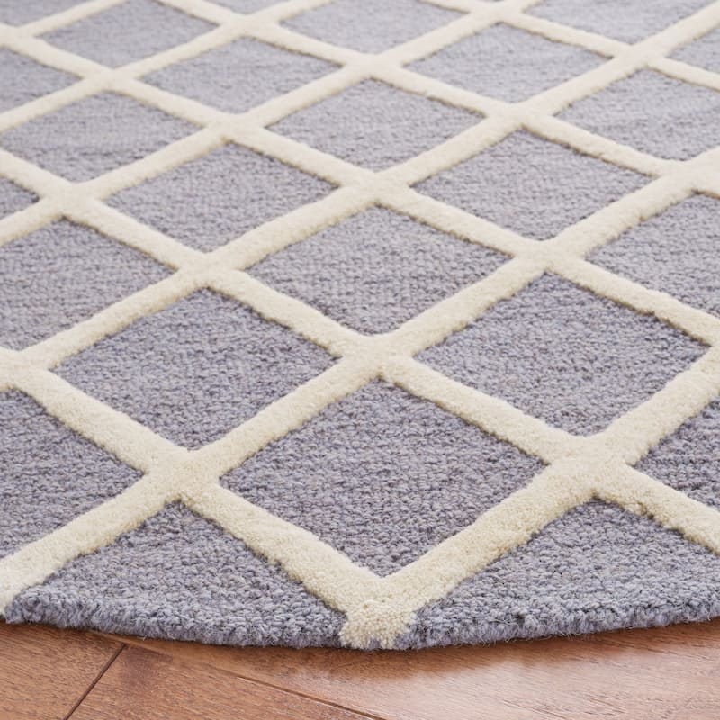 SAFAVIEH, Handmade Cambridge Siire Moroccan Trellis Wool Rug
