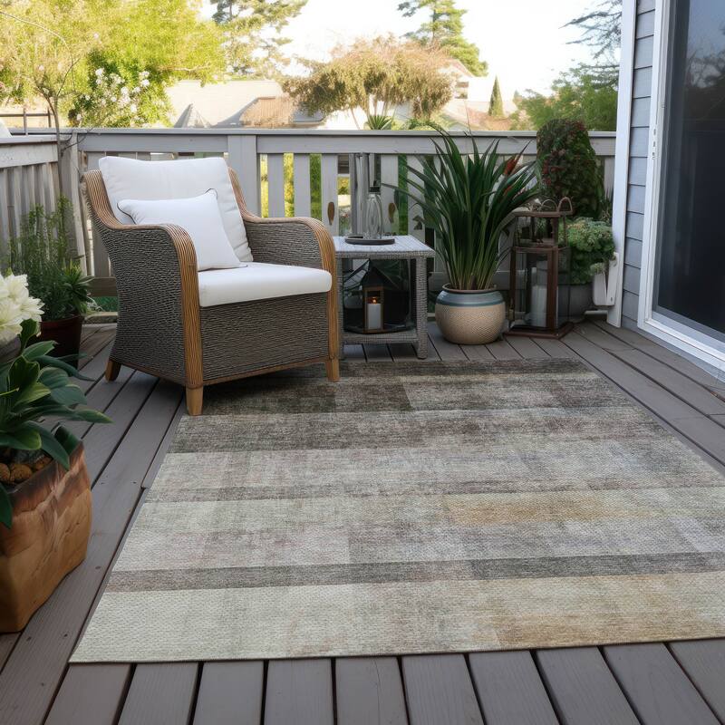 Machine Washable Indoor/ Outdoor Modern Abstract Chantille Rug