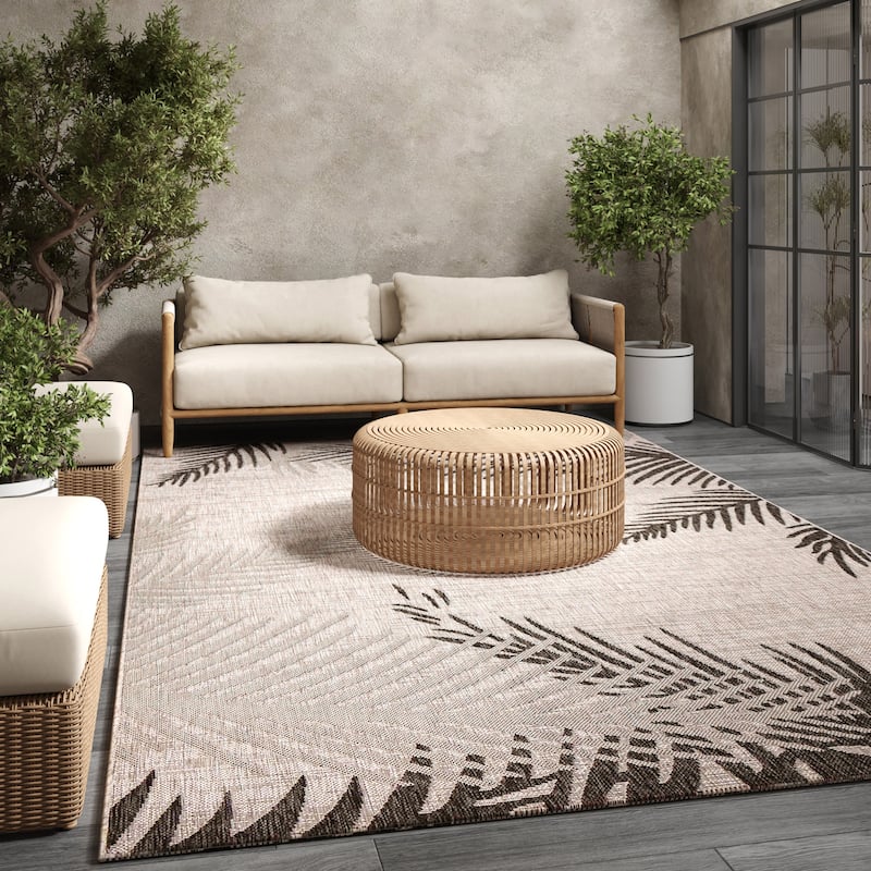 Sevita Callie Coastal Palm Fronds Tropical Indoor/Outdoor Area Rug