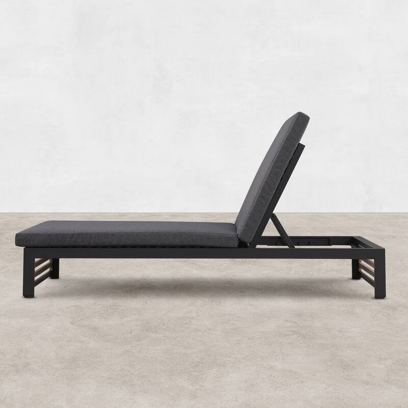 Cadora Outdoor Chaise Lounge ( Set of 2)