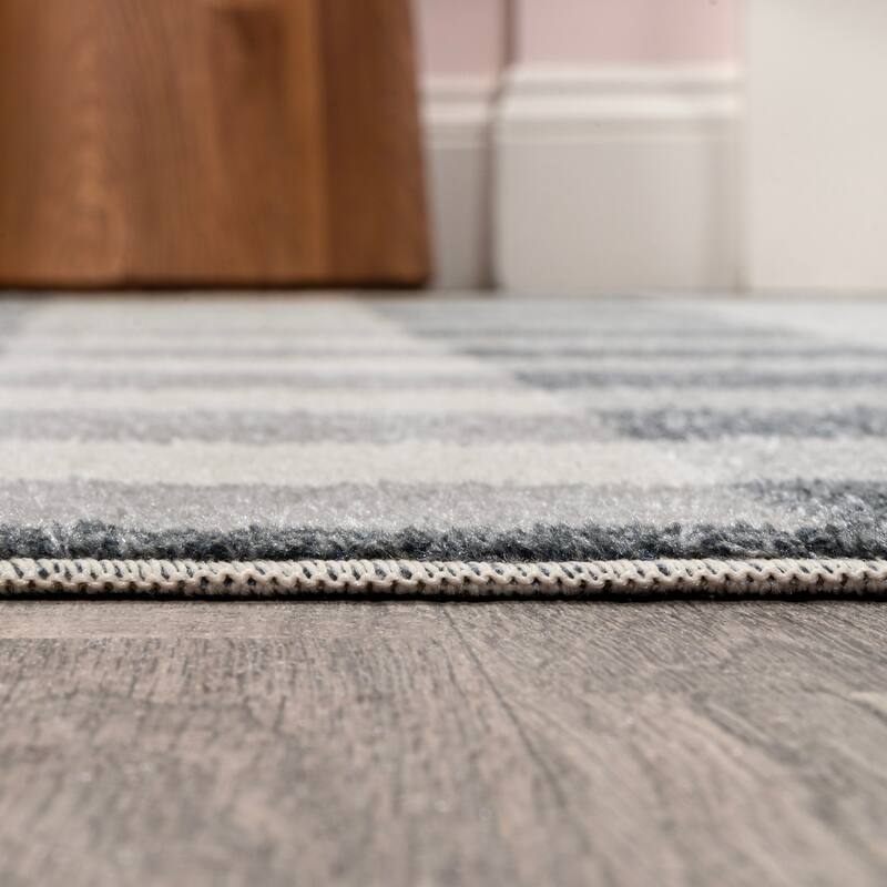 JONATHAN Y Shutter Gradient Plaid Cottage Machine-Washable Light Gray/Dark Gray/Cream Area Rug