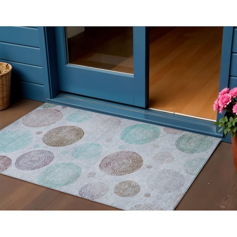 HomeRoots Geometric Transitional Rectangle Outdoor Rug - 3' x 5'