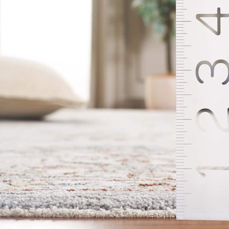 SAFAVIEH Persian Luca Traditional Polyester Rug