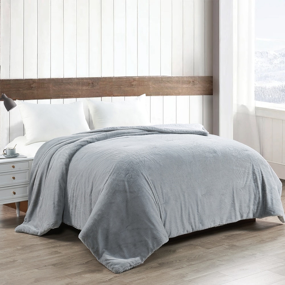 Home Soft Things Solid FauxFur Sherpa Bed blanket