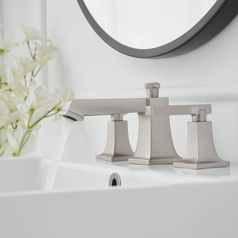 Double-handle Widespread Bathroom Faucet
