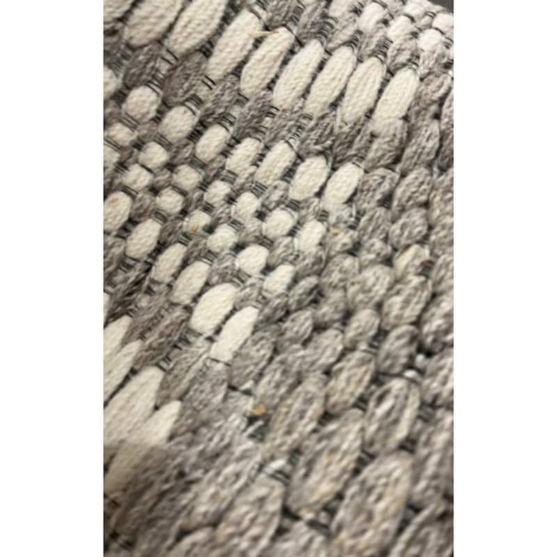Alexander Home Kinsale Hand Woven Geometric Area Rug