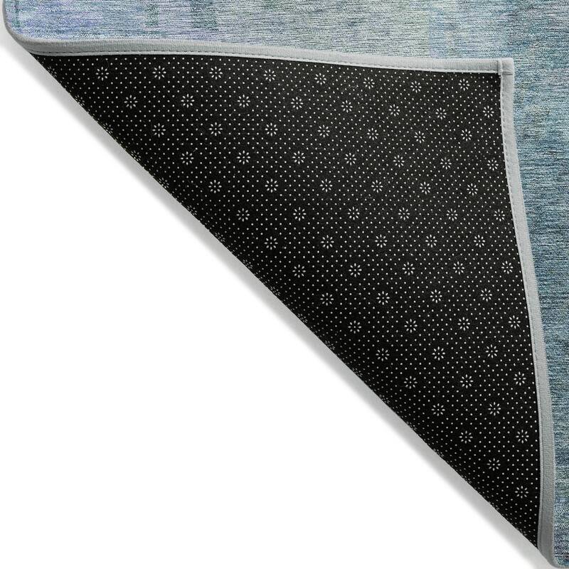 Machine Washable Indoor/ Outdoor Abstract Ombre Chantille Rug
