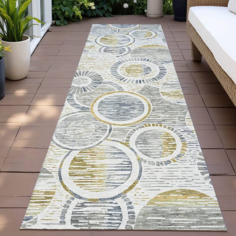 Machine Washable Indoor/Outdoor Contemporary Wheels Chantille Rug - Ivory - 2'3" x 7'6"