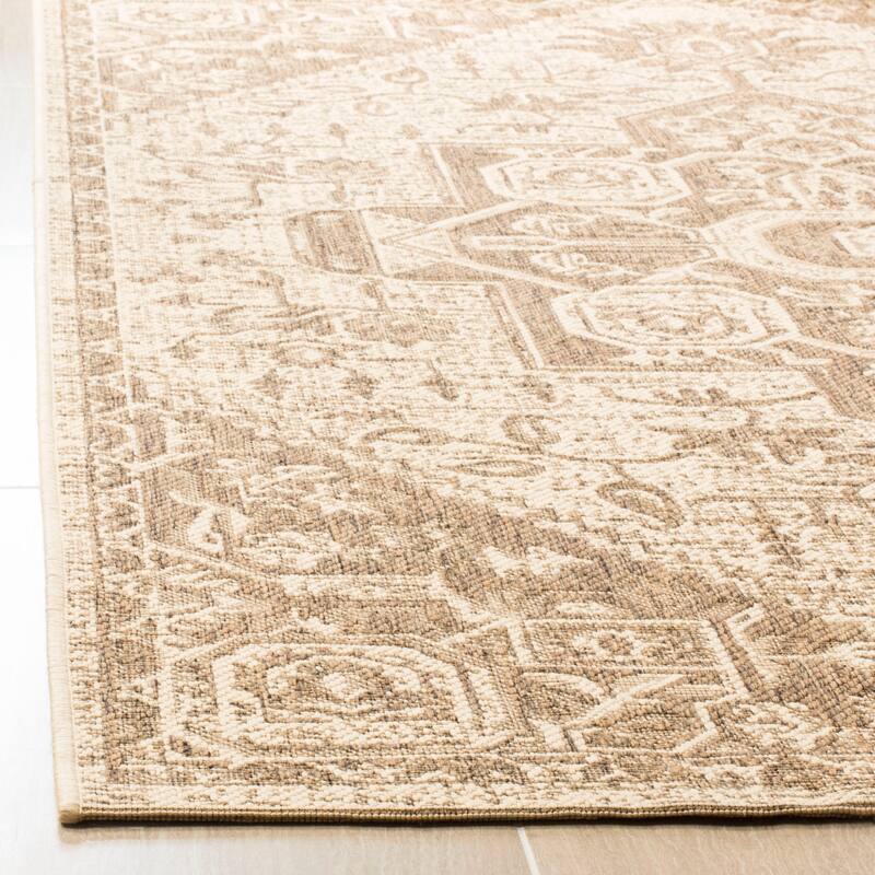 SAFAVIEH Linden Ludmyla Indoor/ Outdoor Waterproof Patio Backyard Rug