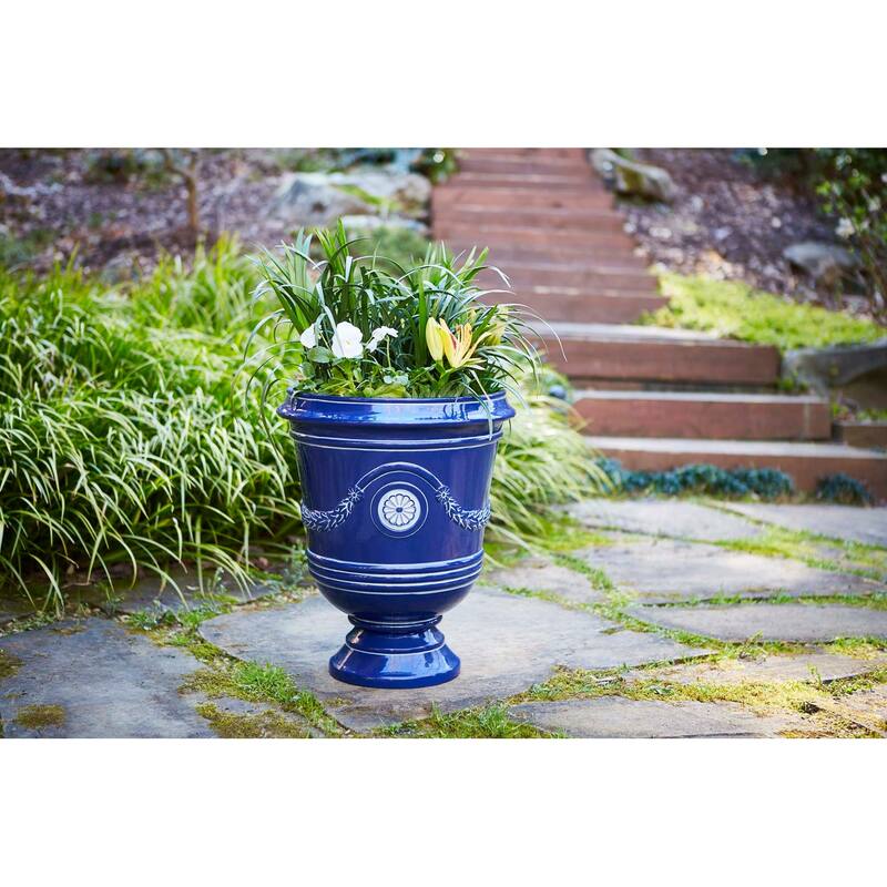 Southern Patio Porter Resin Urn Planter