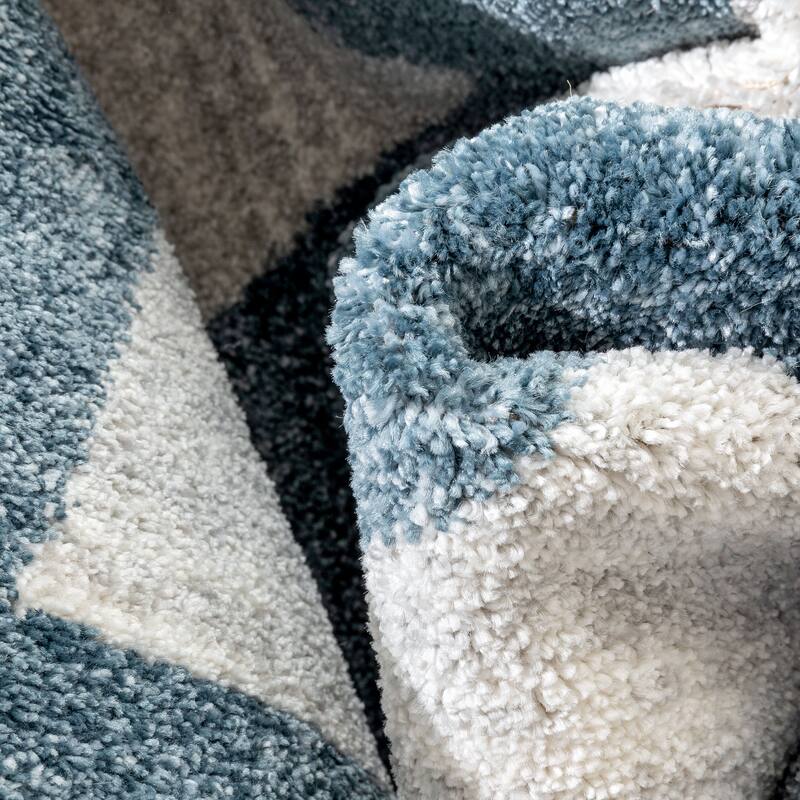 Well Woven Kennedy Triangles Modern Geometric Pattern Area Rug