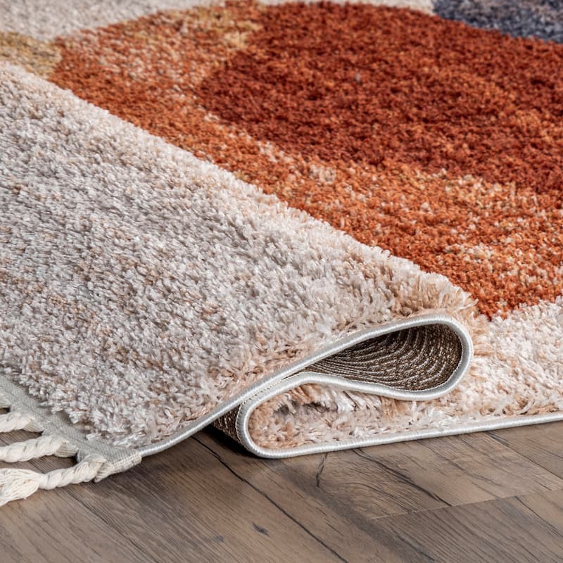 Nuloom Kassidy Shaggy Contemporary Tassel Area Rug