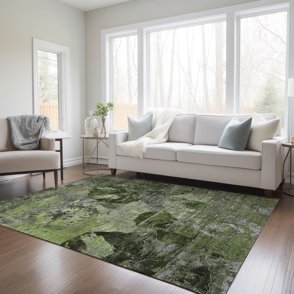 Machine Washable Indoor/ Outdoor Abstract Leaves Chantille Rug