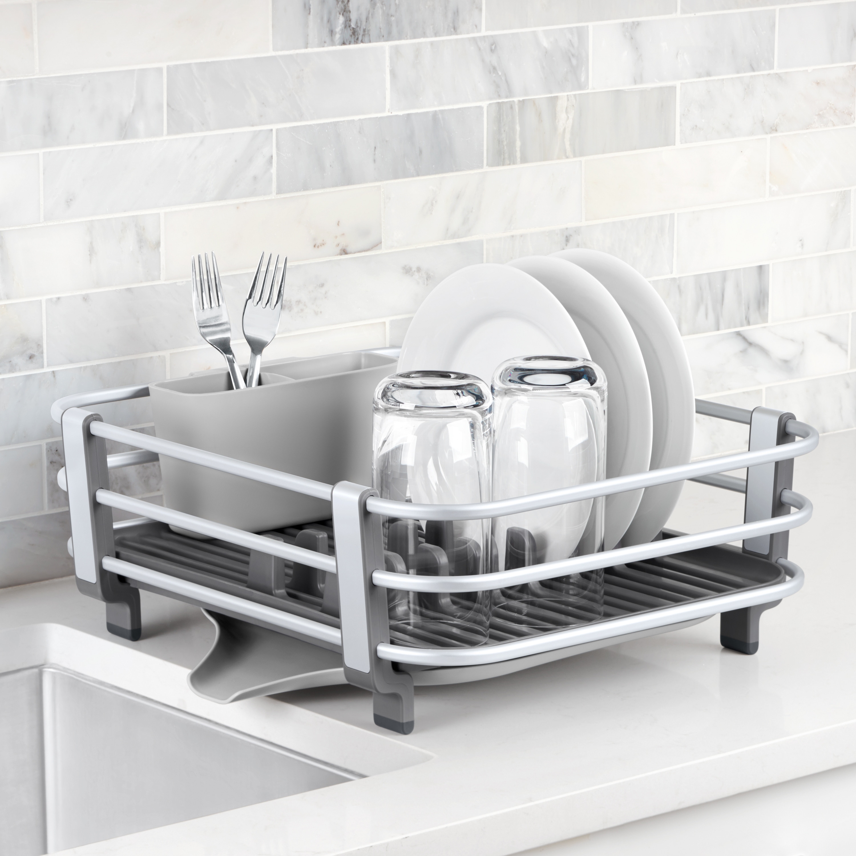 https://ak1.ostkcdn.com/images/products/is/images/direct/e2ada408d157f7b35fd198c5e0841a8d966d2f2a/OXO-Good-Grips-Aluminum-Frame-Dish-Rack.jpg