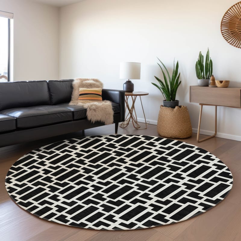 Machine Washable Indoor/ Outdoor Chantille Contemporary Geo Rug