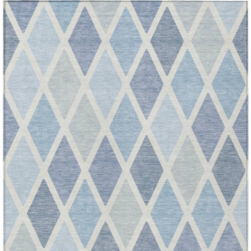 HomeRoots Geometric Transitional Rectangle Outdoor Rug
