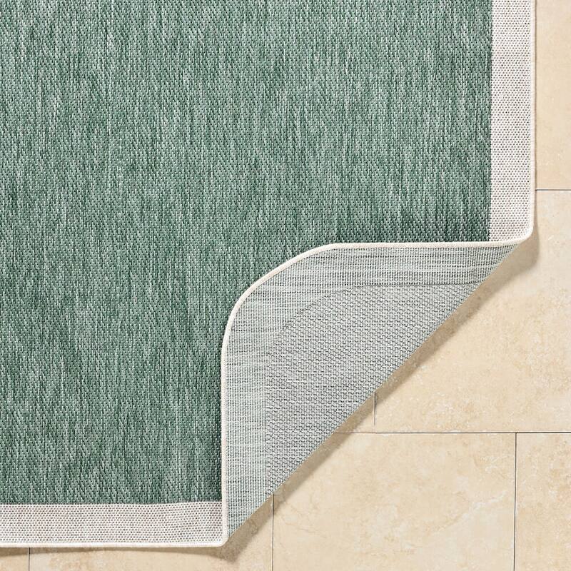Livabliss Miami Beach Traditional Indoor/Outdoor Area Rug