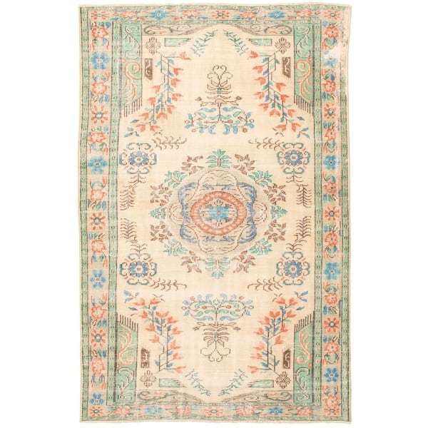 slide 1 of 9, ECARPETGALLERY Hand-knotted Melis Vintage Cream Wool Rug - 5'9 x 9'1 5'9 x 9'1 - Cream