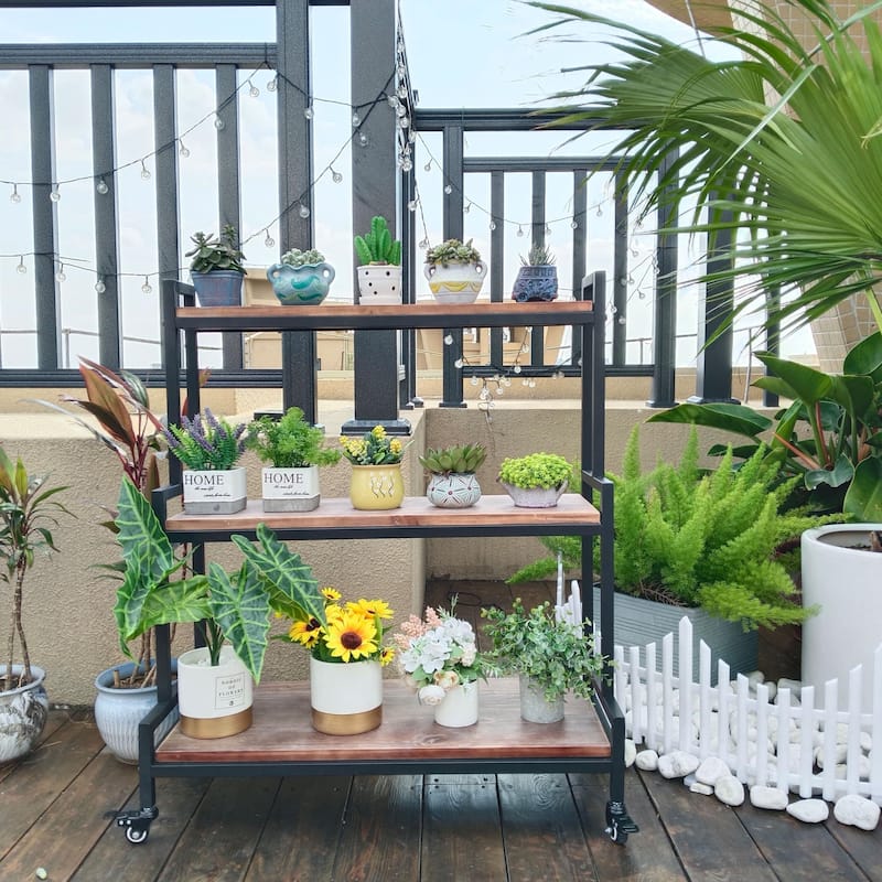 Rustic Plant Stand with Wheels, Rolling Plant Shelves Rack, Metal Plant Stand for Multiple Plants, Industrial Ladder Plant Shelf