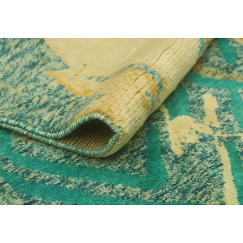 Balochi Zareen Ivory/Turquoise Rug - 3'1" x 4'9"