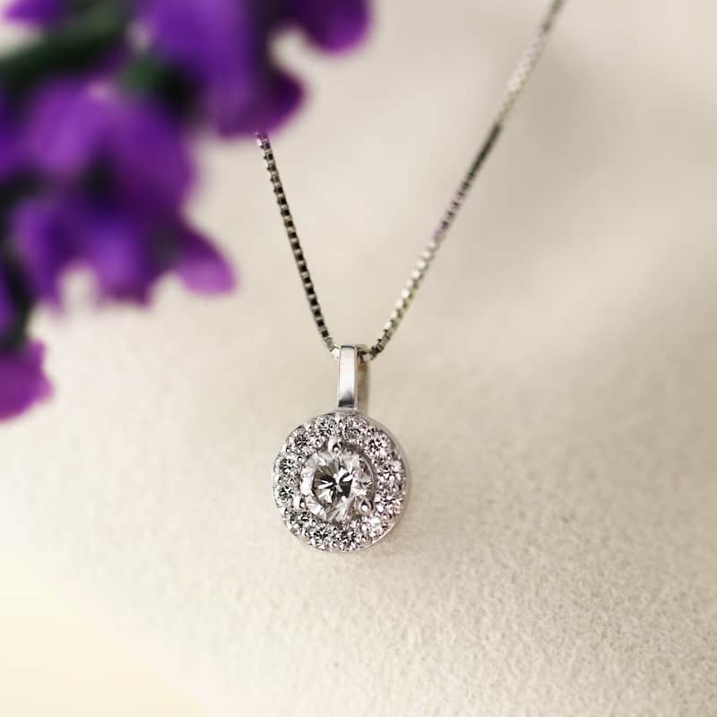 Auriya 1/2ctw Round Halo Diamond Necklace 14k Gold (I-J, SI2-SI3)