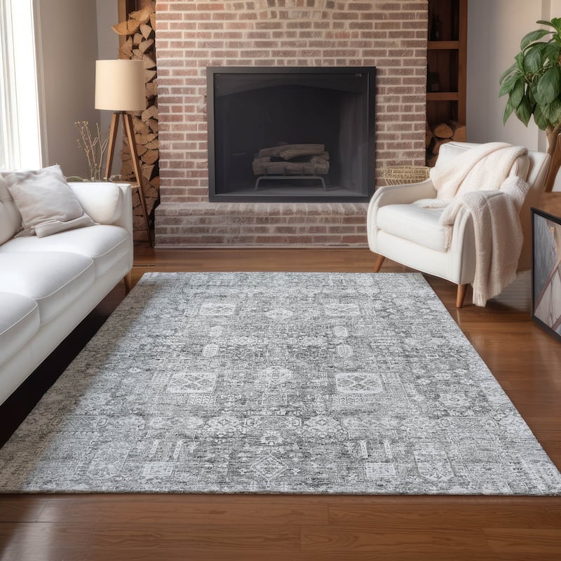 Machine Washable Indoor/ Outdoor Chantille Vintage Traditional Rug - Gray - 5' x 7'6"