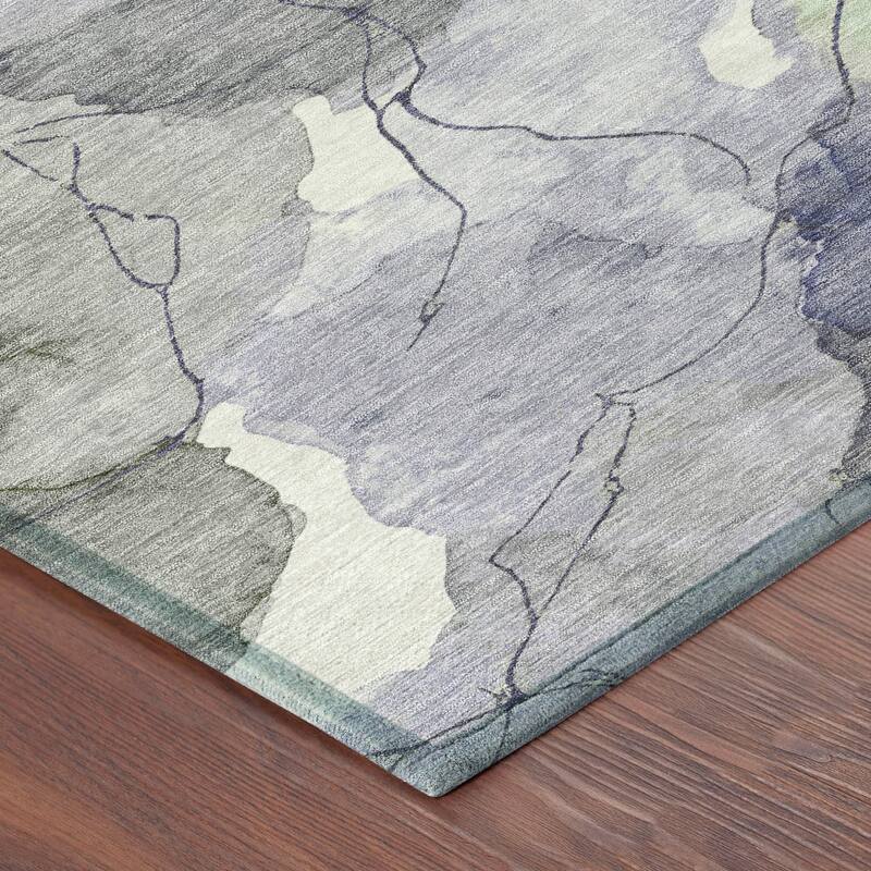 Machine Washable Indoor/ Outdoor Floral Mara Chantille Rug