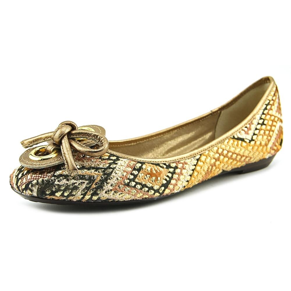 J.Renee Womens Edie Ballet Flat
