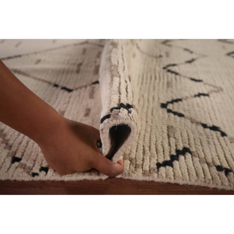 All-Over Ivory Moroccan Area Rug Handmade Wool Carpet - 6'1"x 9'11"