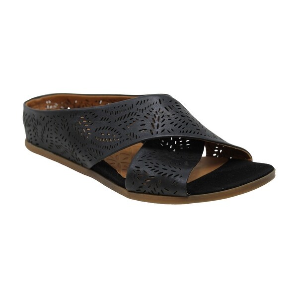 bare traps leather sandals