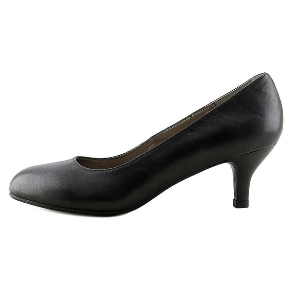 easy spirit black heels
