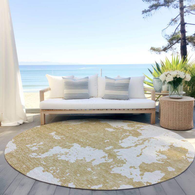 Machine Washable Indoor/ Outdoor Chantille Abstract Rug - Gold - 8' x 8'
