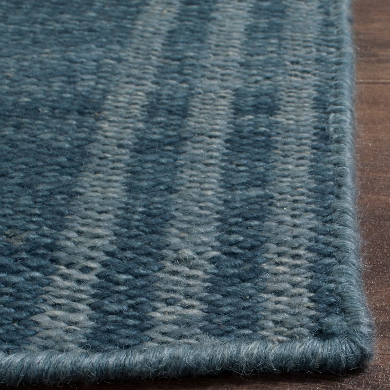 SAFAVIEH Handmade Flatweave Kilim Annliese Wool Rug